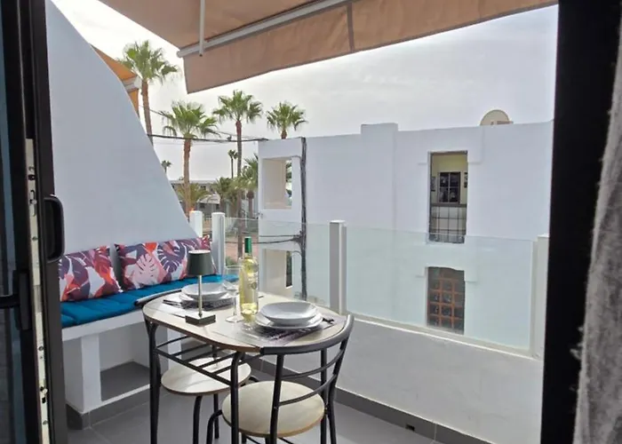 Adriana House 50 Metros Al Mar Апартаменты *