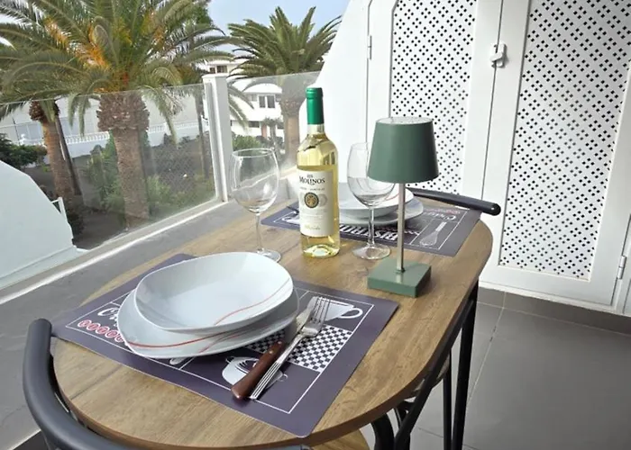 Апартаменты Adriana House 50 Metros Al Mar *